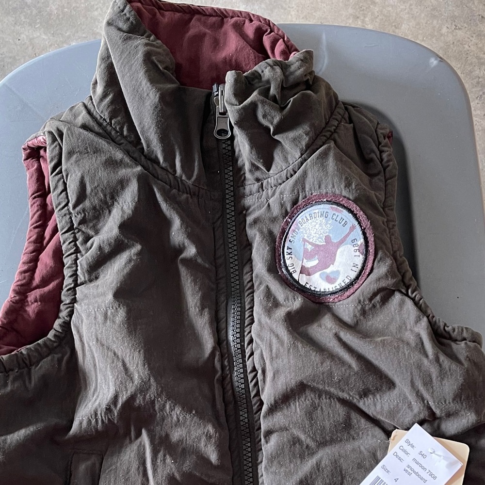 Reversible vest